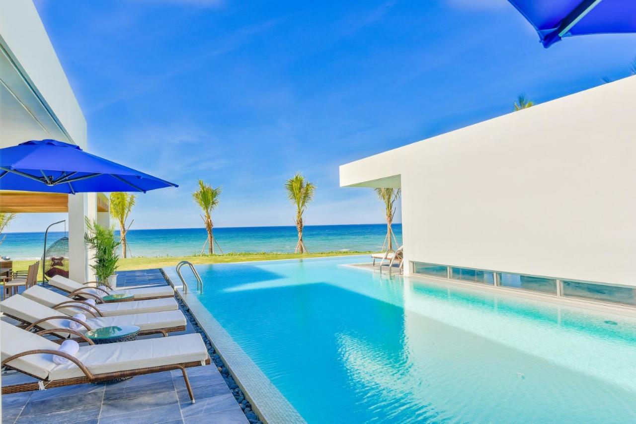 Deluxe Ocean Villa Along The Beach Da Nang Exterior foto