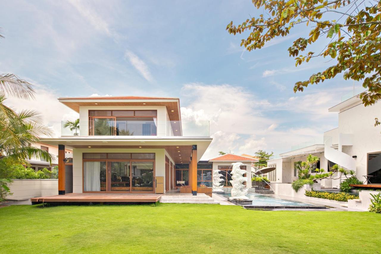Deluxe Ocean Villa Along The Beach Da Nang Exterior foto