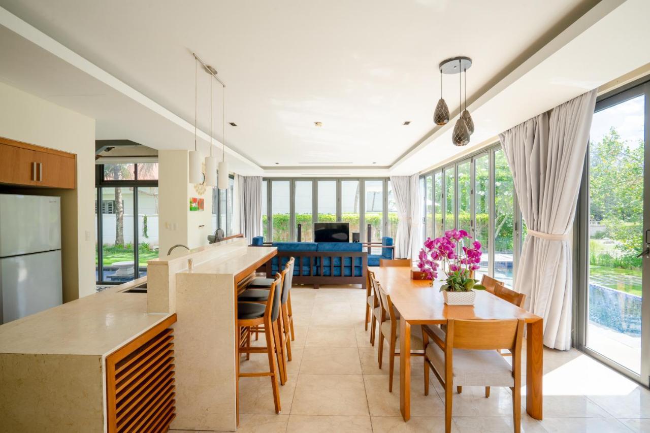 Deluxe Ocean Villa Along The Beach Da Nang Exterior foto