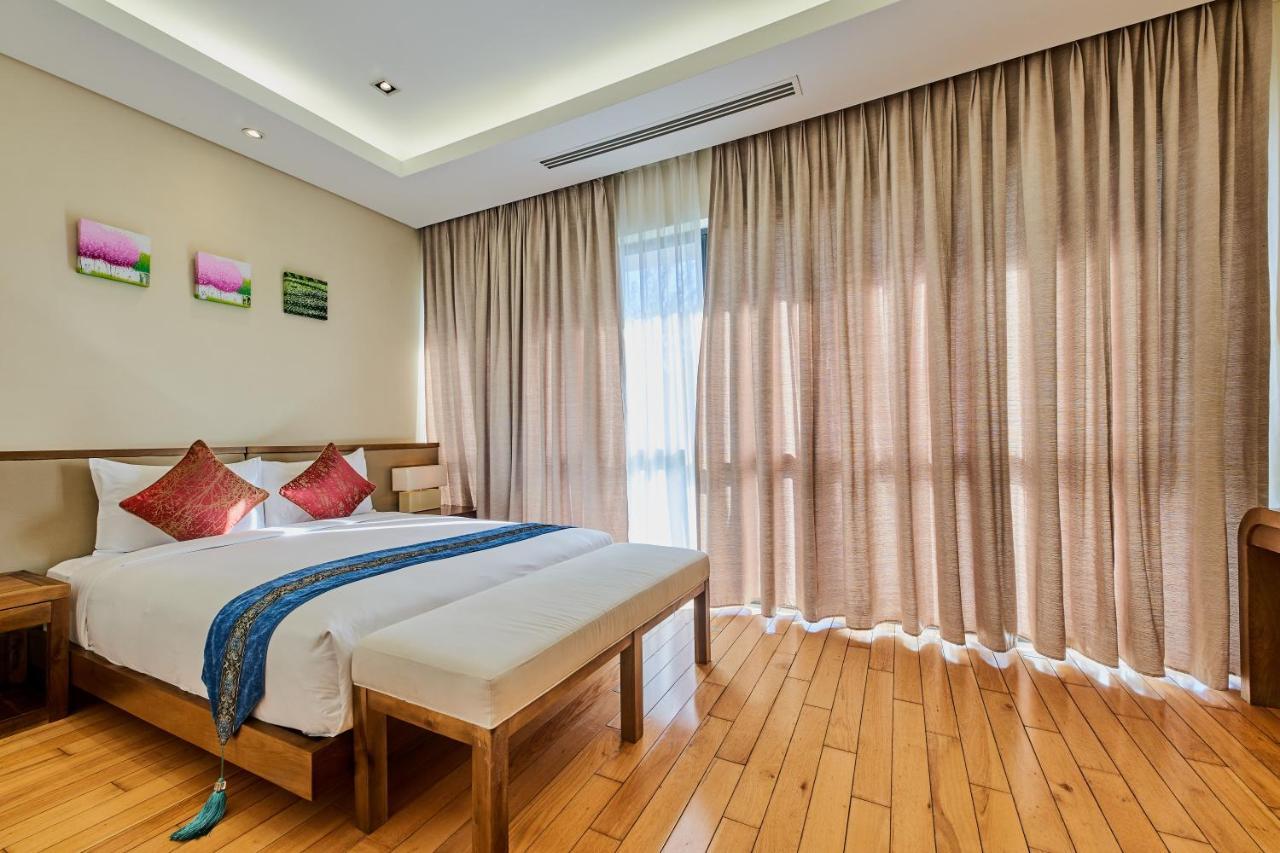 Deluxe Ocean Villa Along The Beach Da Nang Exterior foto