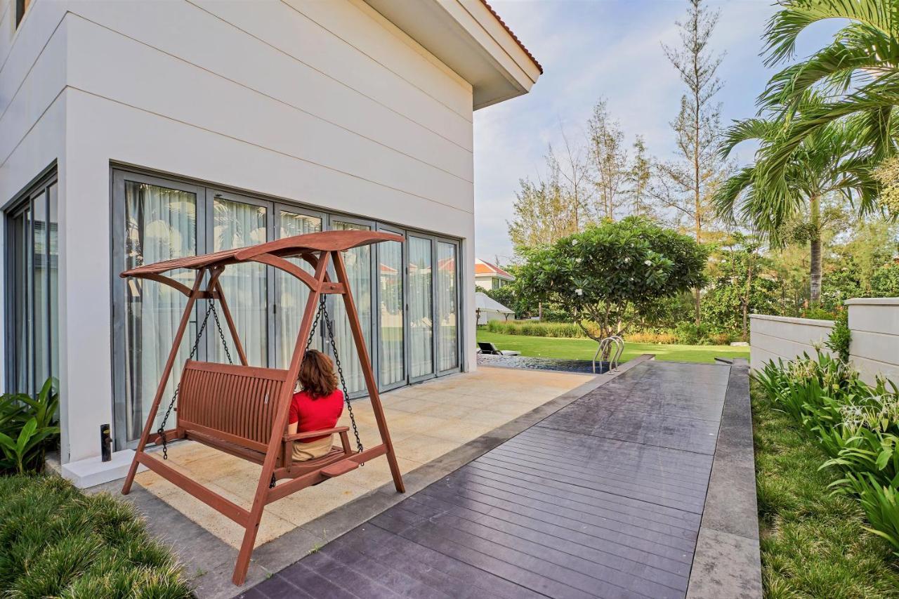 Deluxe Ocean Villa Along The Beach Da Nang Exterior foto